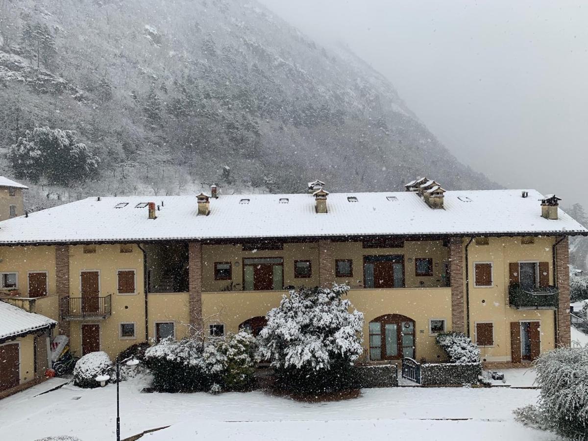 La Vineria House - Appartamento Yellow Dolce Екстер'єр фото
